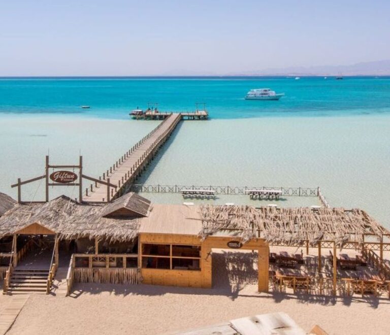 Orange Bay Ausflug Hurghada mit türkisblauem Wasser und Inselstimmung