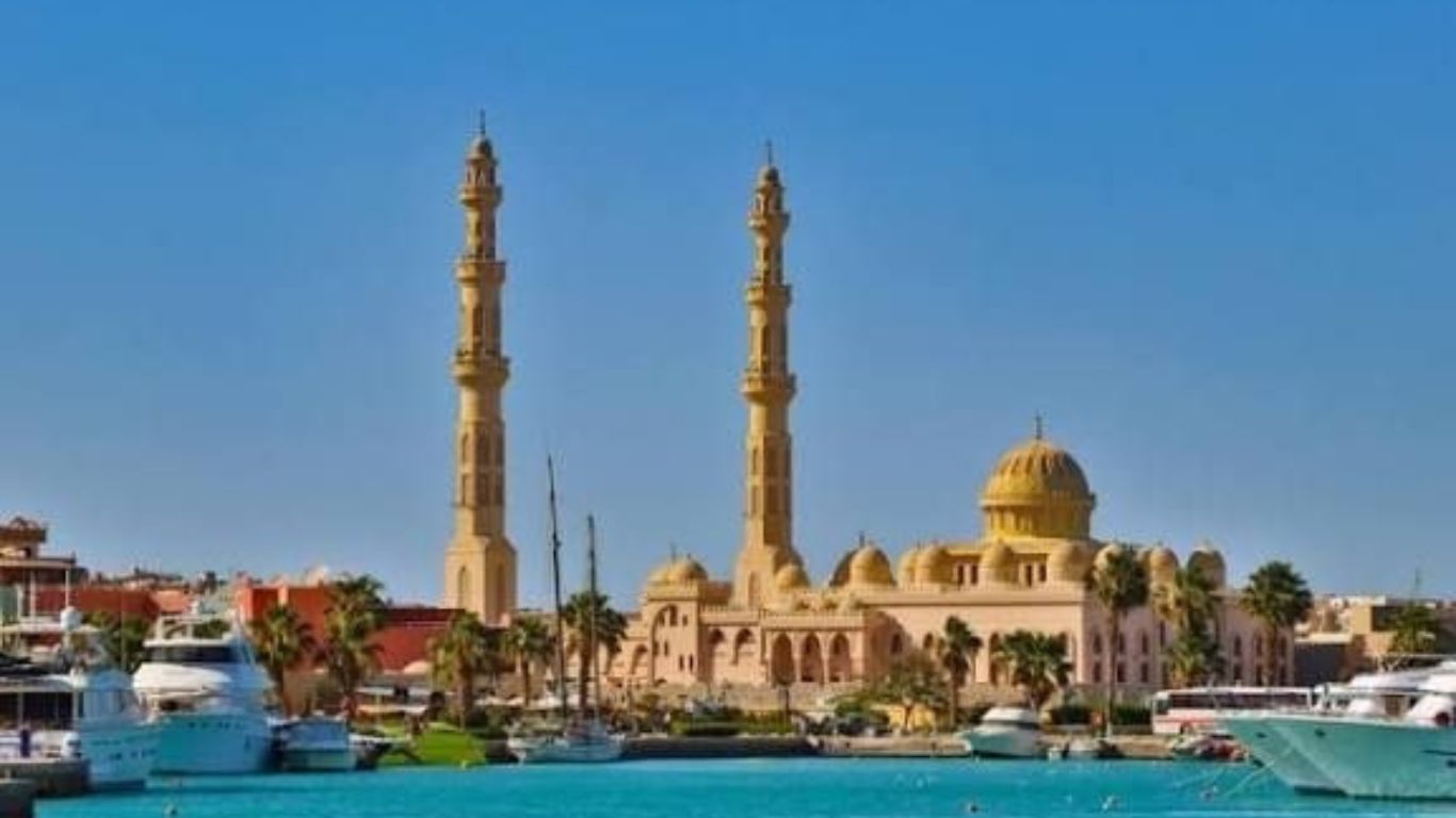 Was kann man abends in Hurghada machen mit Marina, Promenade und Nightlife