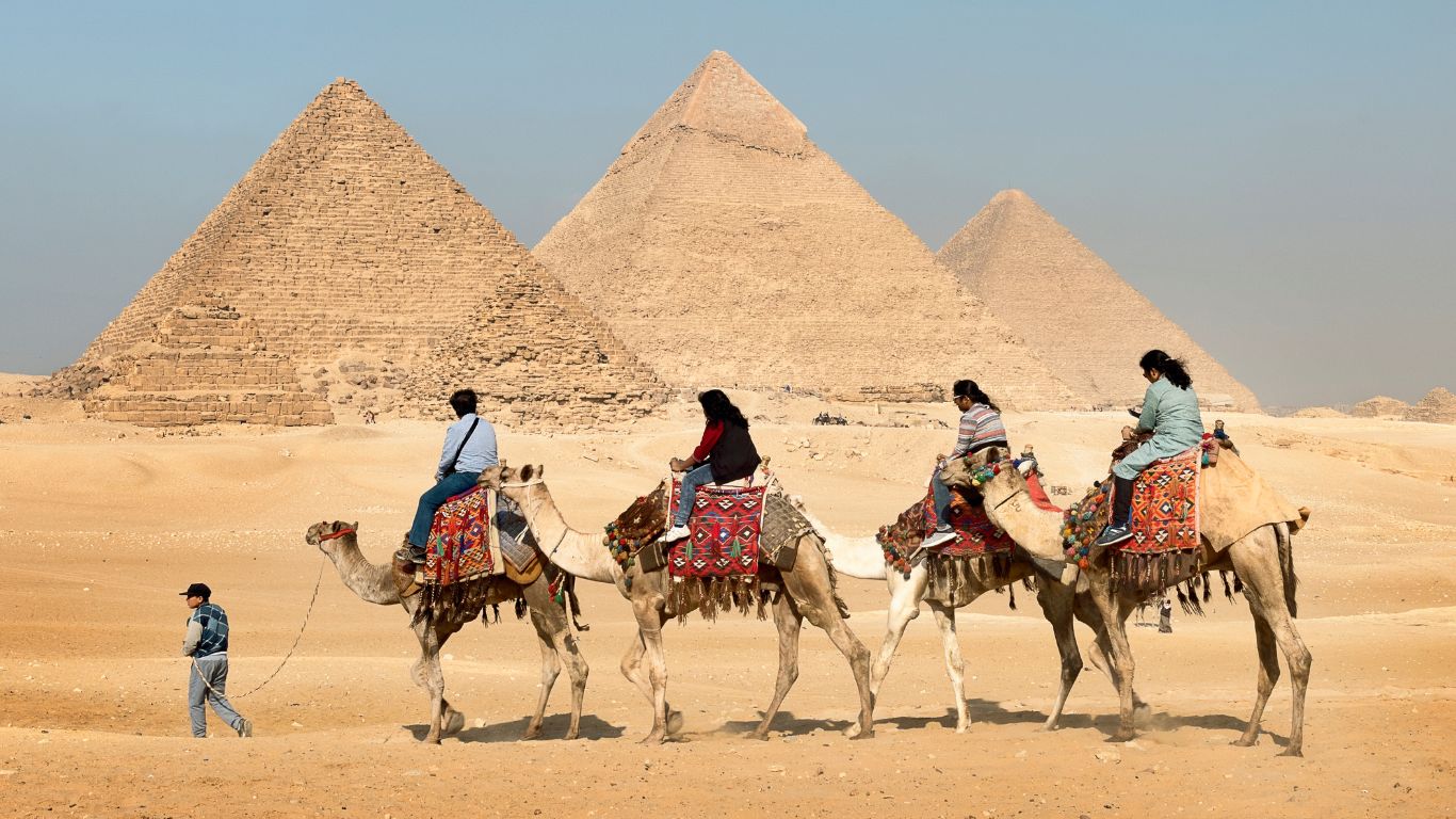 Was kostet ein Kairo Ausflug mit Pyramiden, Stadtblick und Preisvergleich ab Hurghada